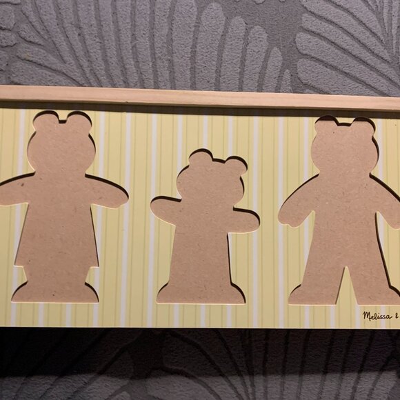 Melissa & Doug Bear Family Dress up Puzzle - Picture 2 of 4